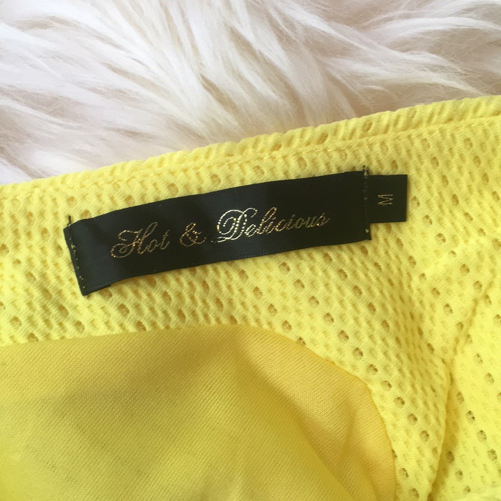 Hot & Delicious yellow dress - Picture 3 of 3